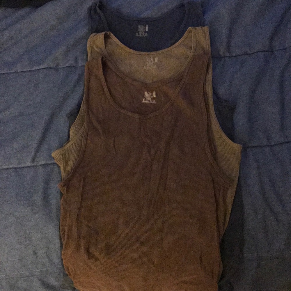 3 Multi-color Fruit of the Loom A-shirts 2XL